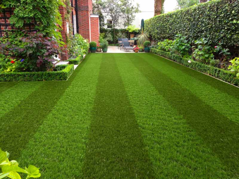 Top Trends in Lawn Striping Kits for 2024 Grass Strips